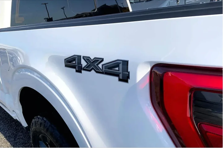 $39757 : Ford F-150 2023 4x4 Platinum image 10