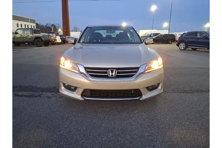 $15901 : Honda Accord 2015 Sport 4dr image 2