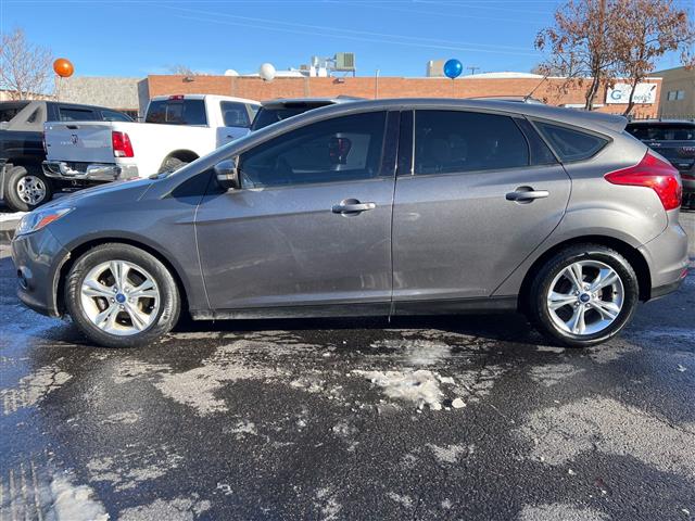 $8488 : 2014 Focus SE, GREAT ON GAS, image 2