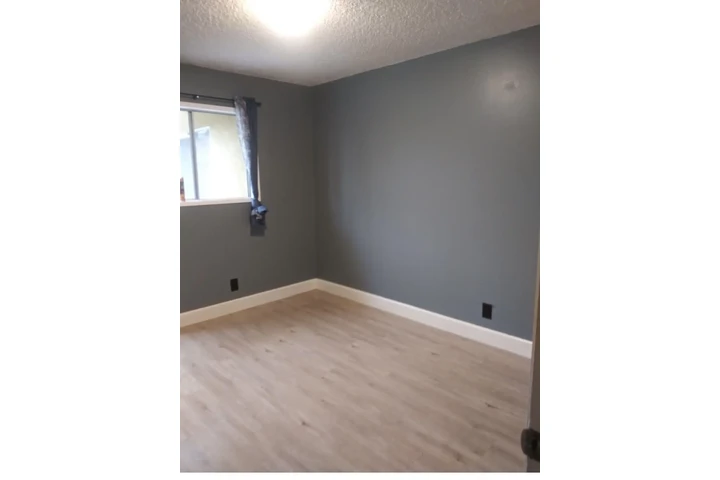 $800 : Cuarto de renta image 3