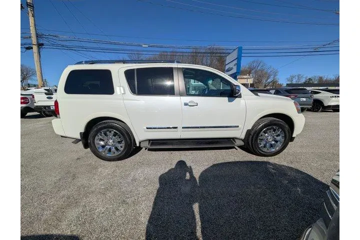$11500 : Nissan Armada 2015 4x4 Plati image 7