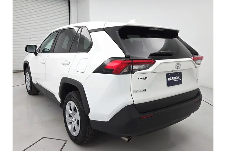 $27998 : Toyota RAV4 2024 AWD LE 4dr image 7