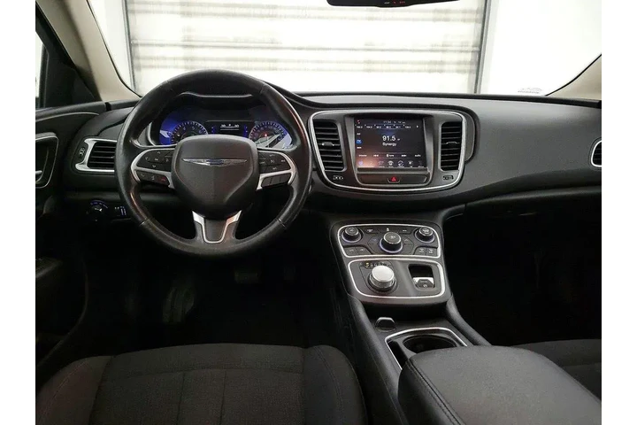 $10998 : Chrysler 200 2016 Limited 4d image 9