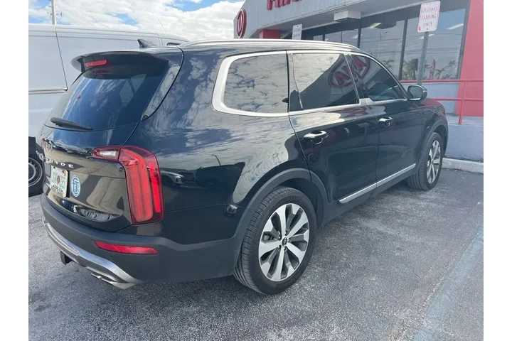 $23996 : Kia Telluride 2022 S 4dr SUV image 7