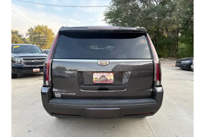 $21950 : 2015 Escalade Premium image 6