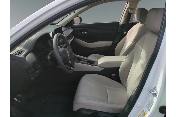 $28404 : Honda Accord 2024 LX 4dr Sed image 9