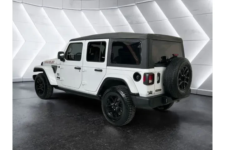 $29991 : Jeep Wrangler 2023 4x4 Freed image 6