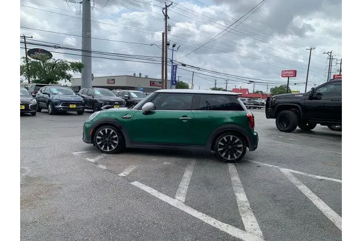 $20497 : MINI Hardtop 2 Door 2023 Coo image 3