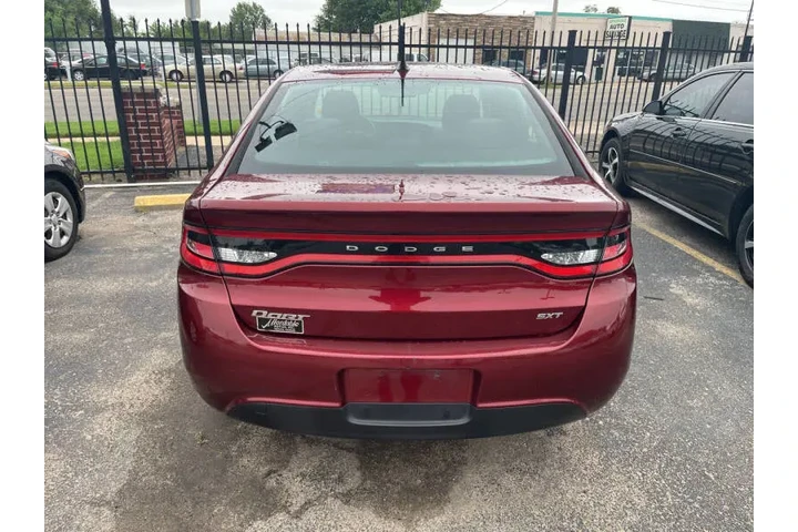 2015 Dart SXT image 3