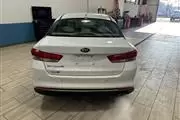 $11999 : Pre-Owned 2018 Optima LX thumbnail