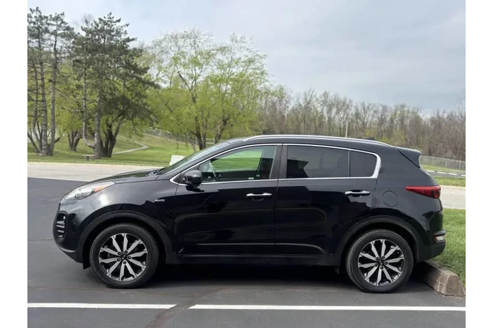 $8999 : 2017 Sportage EX image 6