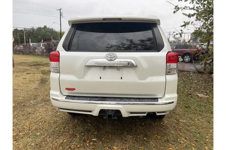 $19995 : 2013 4Runner SR5 image 4