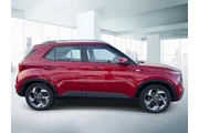 $17999 : Hyundai VENUE 2023 SEL 4dr C thumbnail