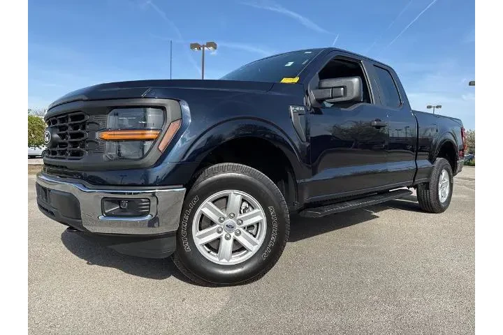 $38000 : Ford F-150 2024 4x4 XL 4dr S image 2