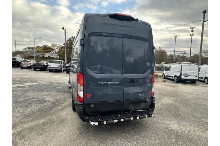 $20999 : 2021 Transit 250 image 10