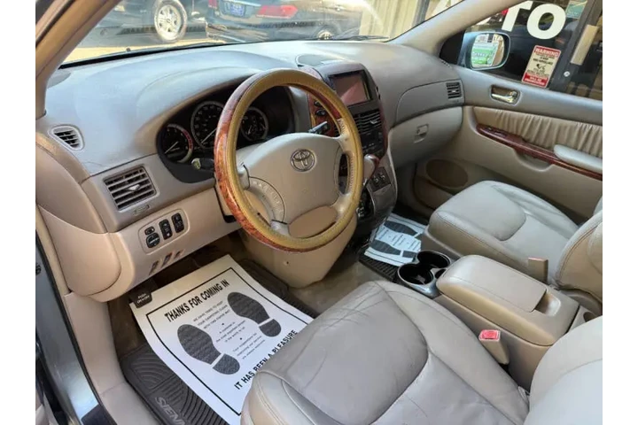 $7999 : 2005 Sienna XLE Limited 7 Pas image 10
