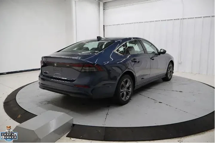 $25995 : Honda Accord 2024 EX 4dr Sed image 4