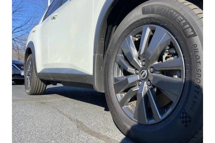 $27495 : Nissan Pathfinder 2022 AWD S image 9