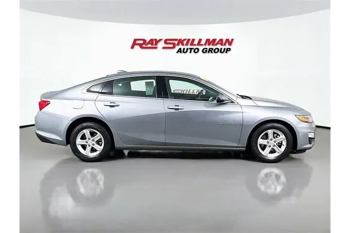 $21975 : Chevrolet Malibu 2024 LT 4dr image 8