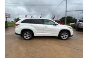 $15995 : 2015 Highlander thumbnail