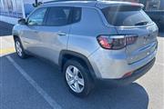 $21994 : PRE-OWNED 2022 JEEP COMPASS L thumbnail