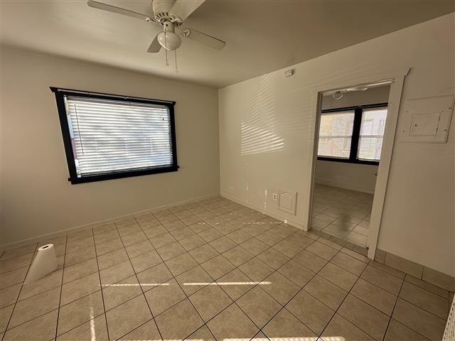 $1650 : APT D UNA RECÁMARA LONG BEACH image 6