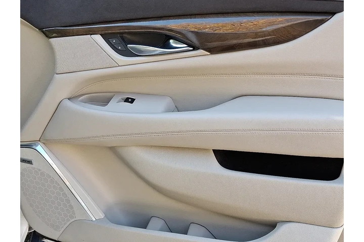 $33899 : Cadillac Escalade 2020 4x4 P image 10