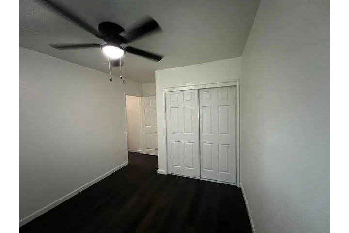 $800 : Beautiful Home..San Bernardino image 3
