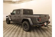 $37995 : Jeep Gladiator 2022 4x4 Moja thumbnail