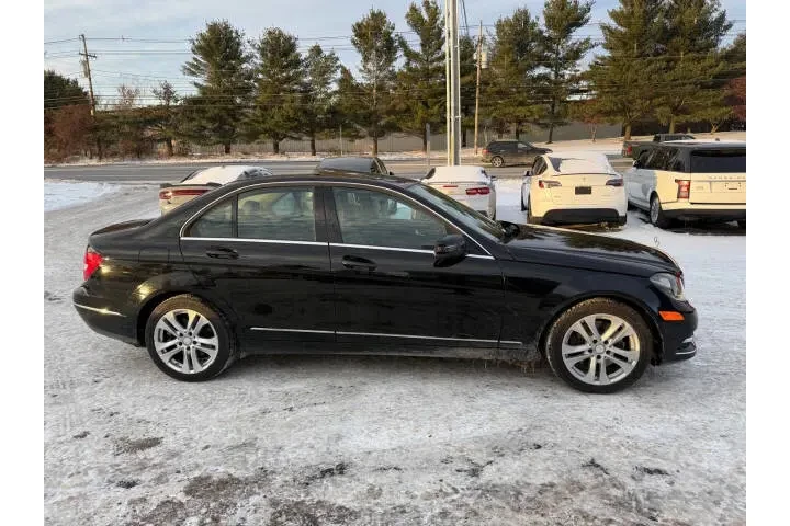$12999 : 2013 Mercedes-Benz C-Class image 3