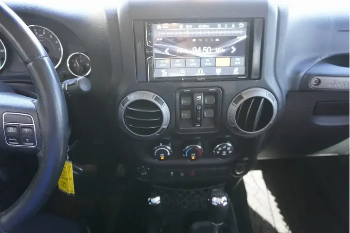 $20988 : Jeep Wrangler Unlimited 2014 image 8