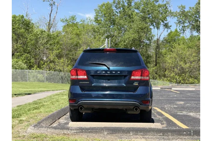 $3900 : 2015 Journey SXT image 6