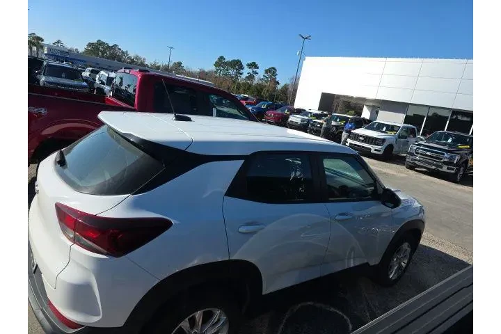 $18080 : Chevrolet Trailblazer 2023 L image 2