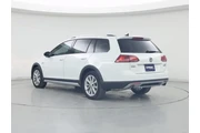 $17998 : Volkswagen Golf Alltrack 201 thumbnail