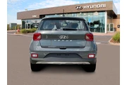 $19999 : Hyundai VENUE 2025 SE 4dr Cr thumbnail