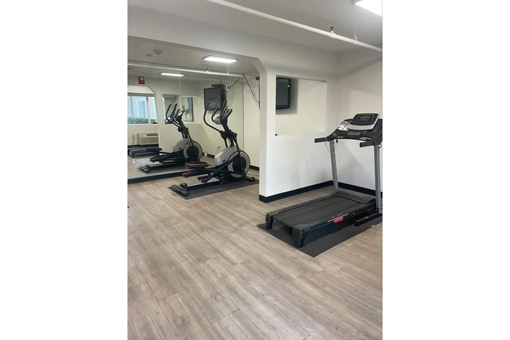 $1911 : ¡Apartamento -1 Recamara! image 3