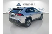 $24638 : Toyota RAV4 2024 XLE 4dr SUV thumbnail
