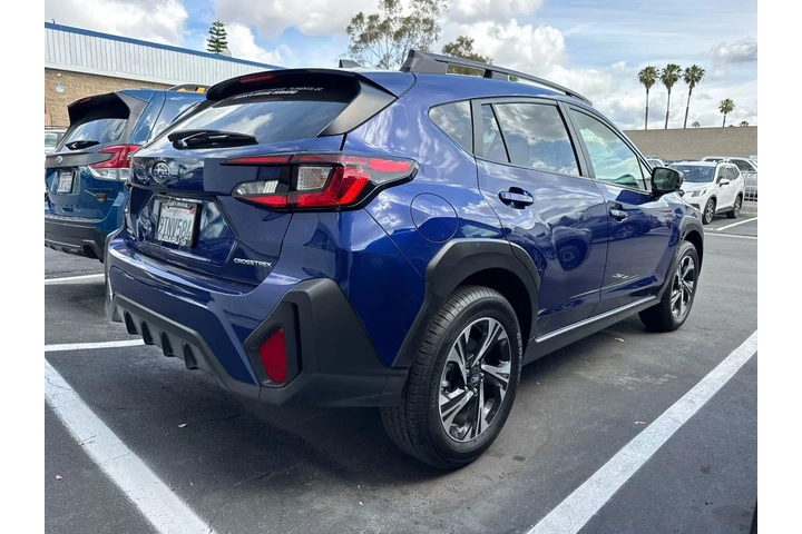 $27495 : Subaru Crosstrek 2025 AWD Pr image 3