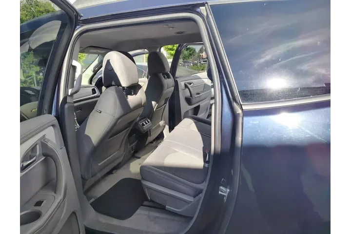 $7895 : 2015 Traverse LS image 8