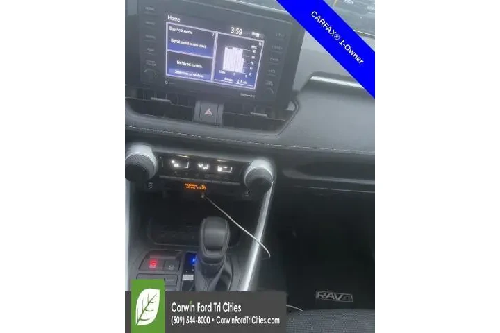 $25989 : Toyota RAV4 2022 AWD LE 4dr image 3