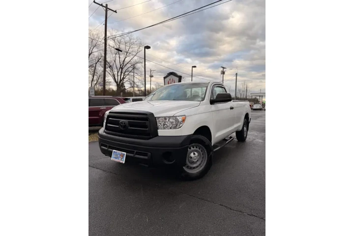 $12500 : 2010 Tundra Grade image 3