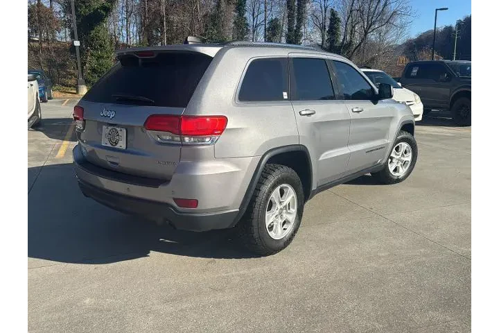 Jeep Grand Cherokee 2017 4x2 image 4