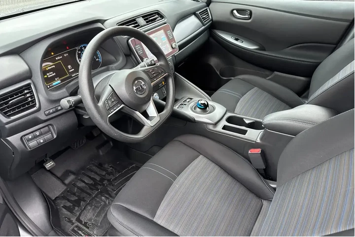 $15867 : Nissan LEAF 2022 S PLUS 4dr image 10