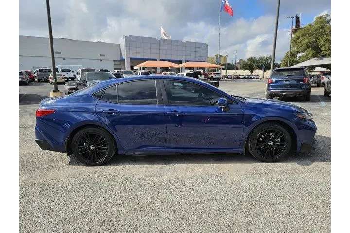 $27500 : Toyota Camry 2025 SE 4dr Sed image 2