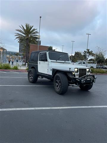 $8500 : Jeep 1994 image 4