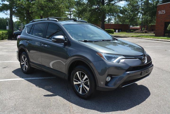 2018 RAV4 XLE image 5