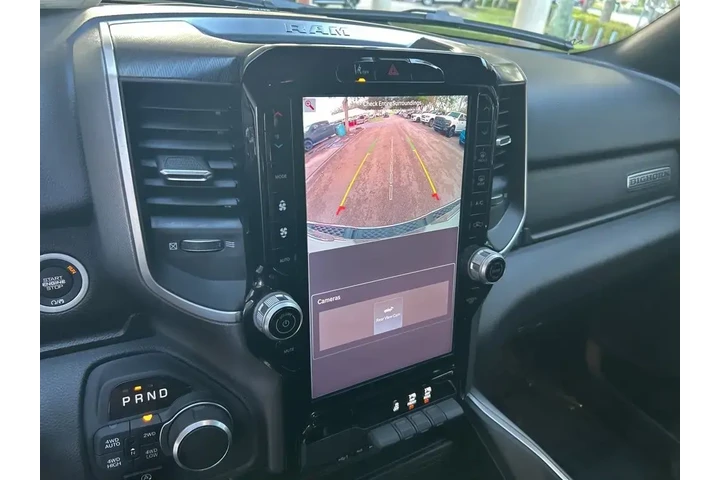 $33748 : Ram 1500 2025 4x4 Big Horn 4 image 9