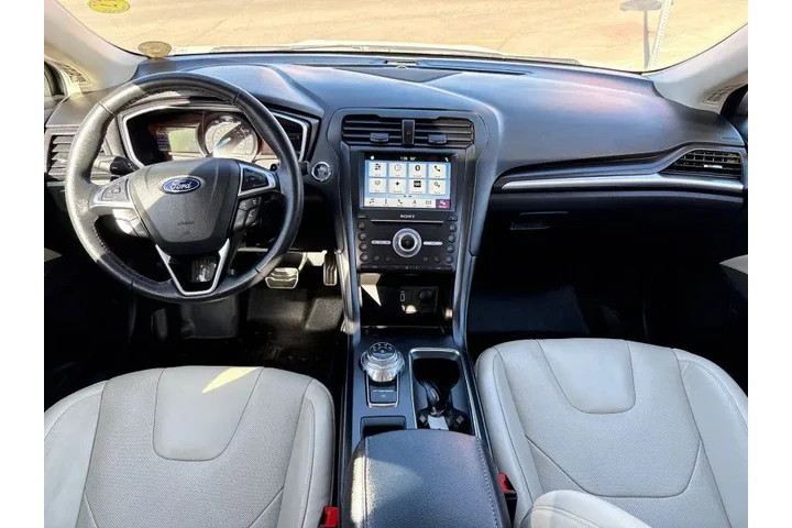 $18495 : 2018 Fusion Titanium image 6