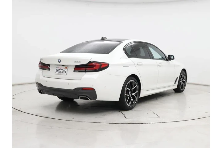 $28998 : BMW 5 Series 2021 530i 4dr S image 8