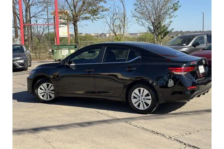 $22966 : Nissan Sentra 2025 S 4dr Sed image 8